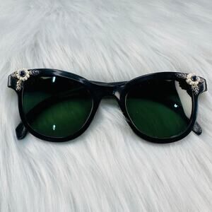 Vintage 1950’s Cat Eye Sunglasses with Flower Rhinestone Details Original Case